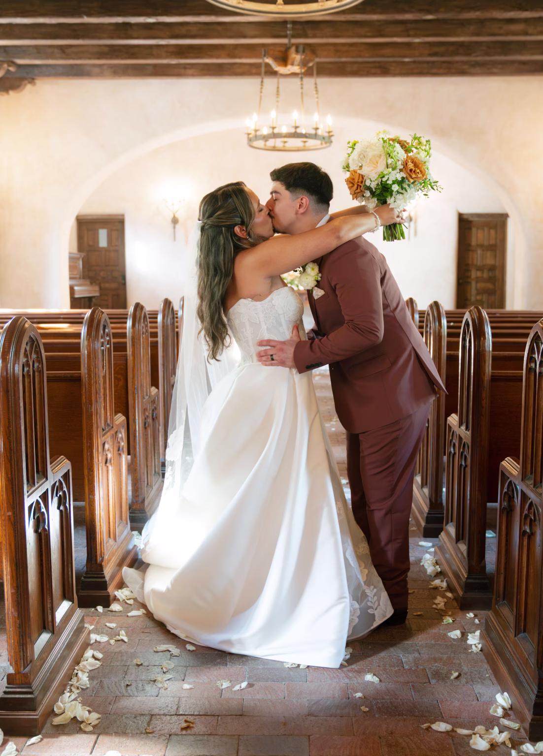 Lost-Mission-Texas-Hill-Country-Wedding-64