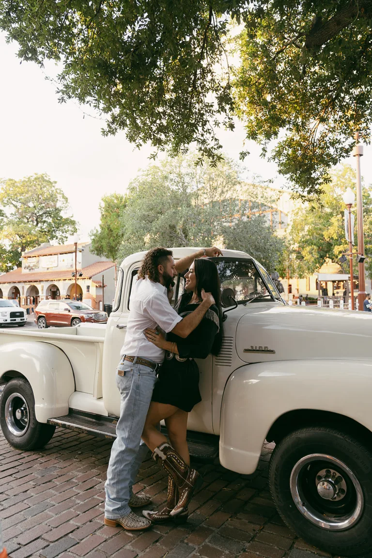 engagement photography at the fort worth stockyards